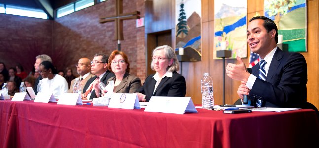 Secretary Castro in Minneapolis Minnesota (22696058826)