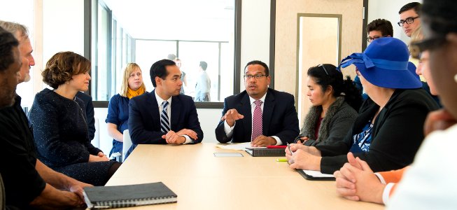 Secretary Castro in Minneapolis Minnesota (22534147360)