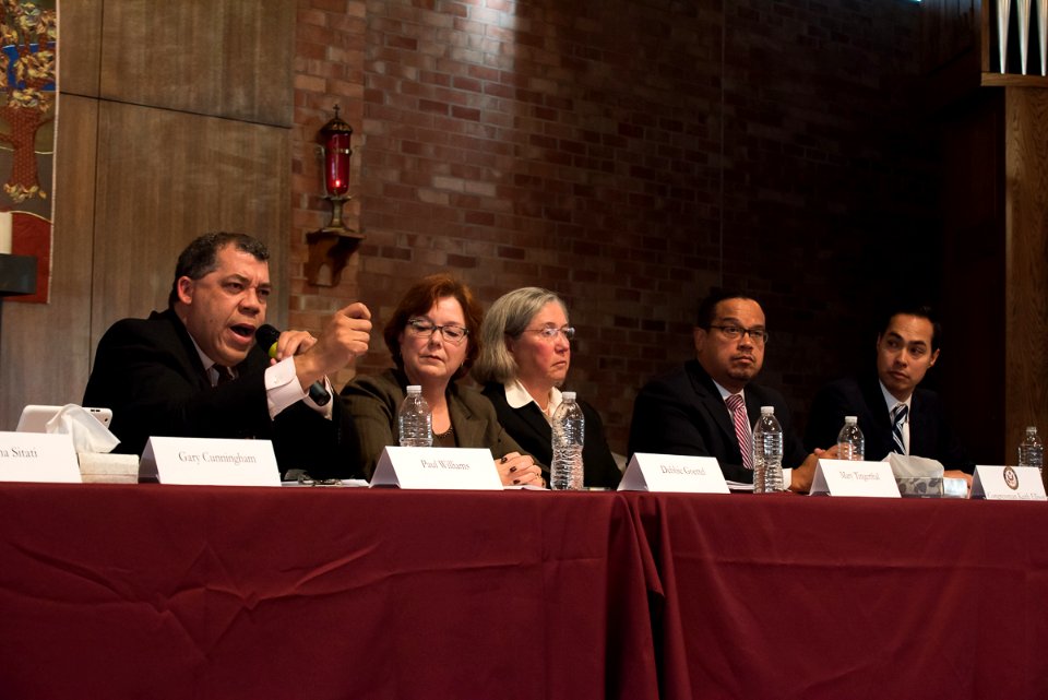Secretary Castro in Minneapolis Minnesota (22708505942)