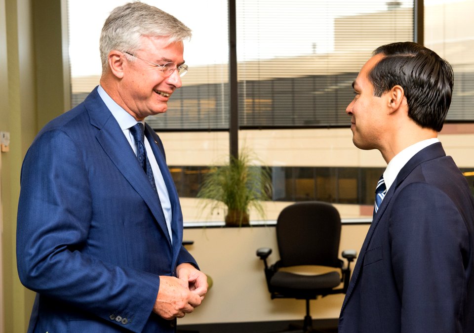 Secretary Castro in Minneapolis Minnesota (22733213451)