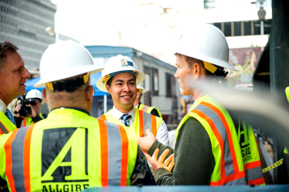 Secretary Castro in San Diego (21688588614)