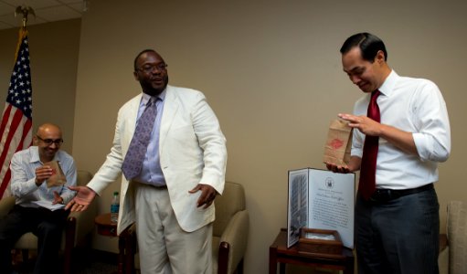 Secretary Castro New Orleans Field Office Visit (20411284404)