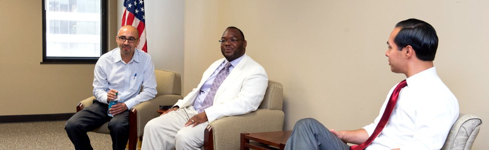 Secretary Castro New Orleans Field Office Visit (20845838100)
