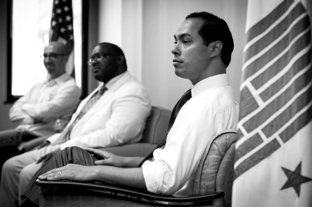 Secretary Castro New Orleans Field Office Visit (20845835210)