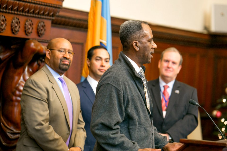 Secretary Castro Philadelphia Homelessness Announcement (23446721679)