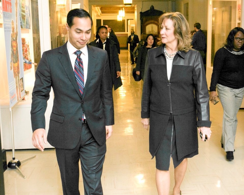Secretary Castro Philadelphia Homelessness Announcement (23788582876)
