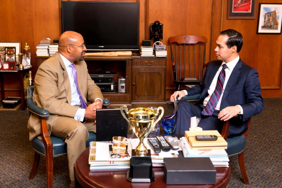 Secretary Castro Philadelphia Homelessness Announcement (23814684435)