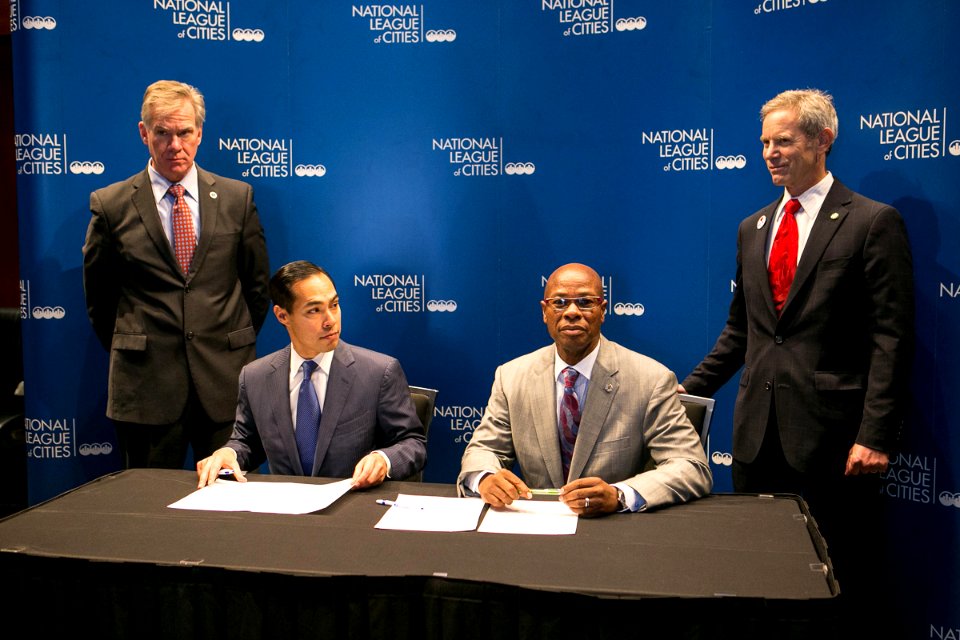 Secretary Castro Visits Austin, Texas (15222066284)