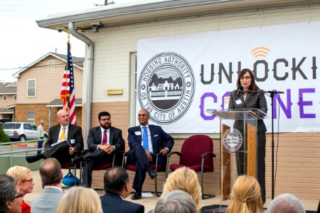 Secretary Castro Visits Austin, Texas (15656799458)