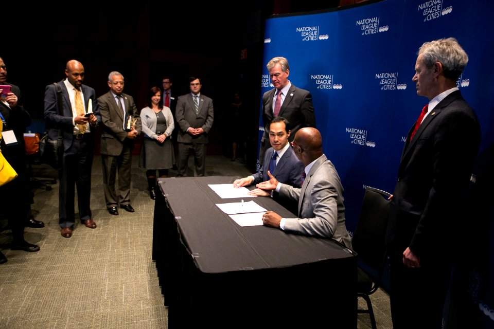 Secretary Castro Visits Austin, Texas (15224671263)