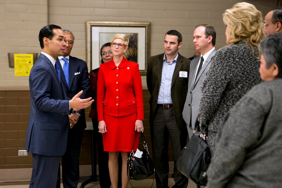 Secretary Castro Visits Austin, Texas (15844333425)