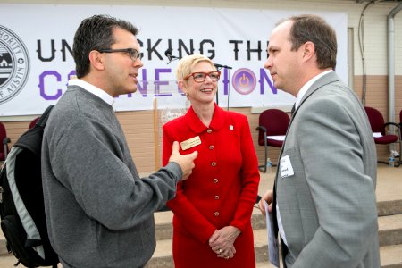 Secretary Castro Visits Austin, Texas (15844334635)