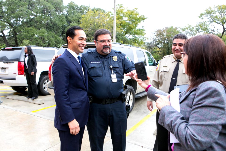 Secretary Castro Visits Austin-Day 2 (15224952164)