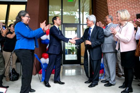 Secretary Castro Visits Austin-Day 2 (15659706258)