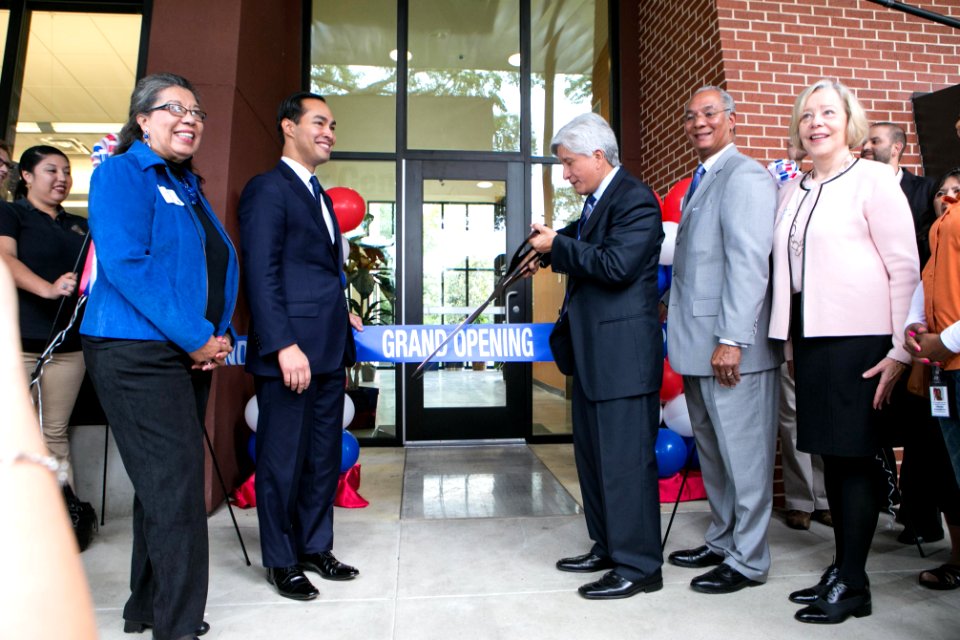 Secretary Castro Visits Austin-Day 2 (15821392606)