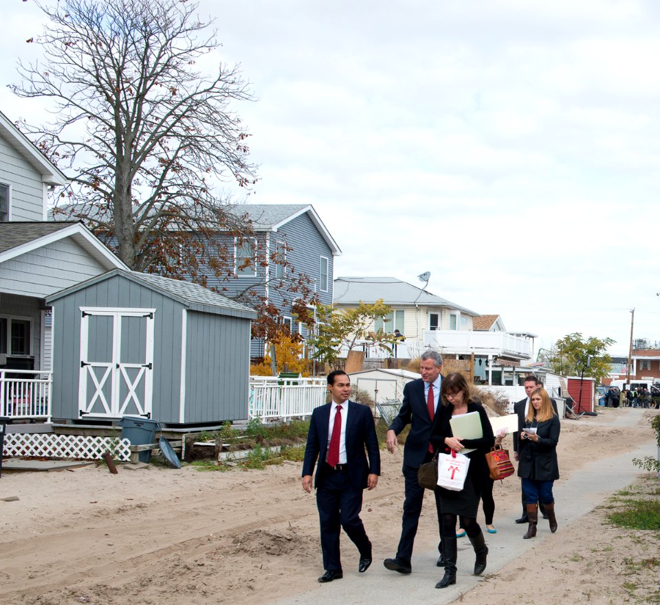 Secretary Castro Visits Breezy Point, New York (21925346164)