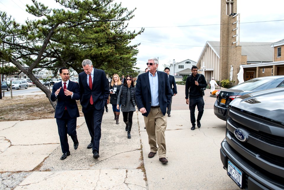 Secretary Castro Visits Breezy Point, New York (22360390328)