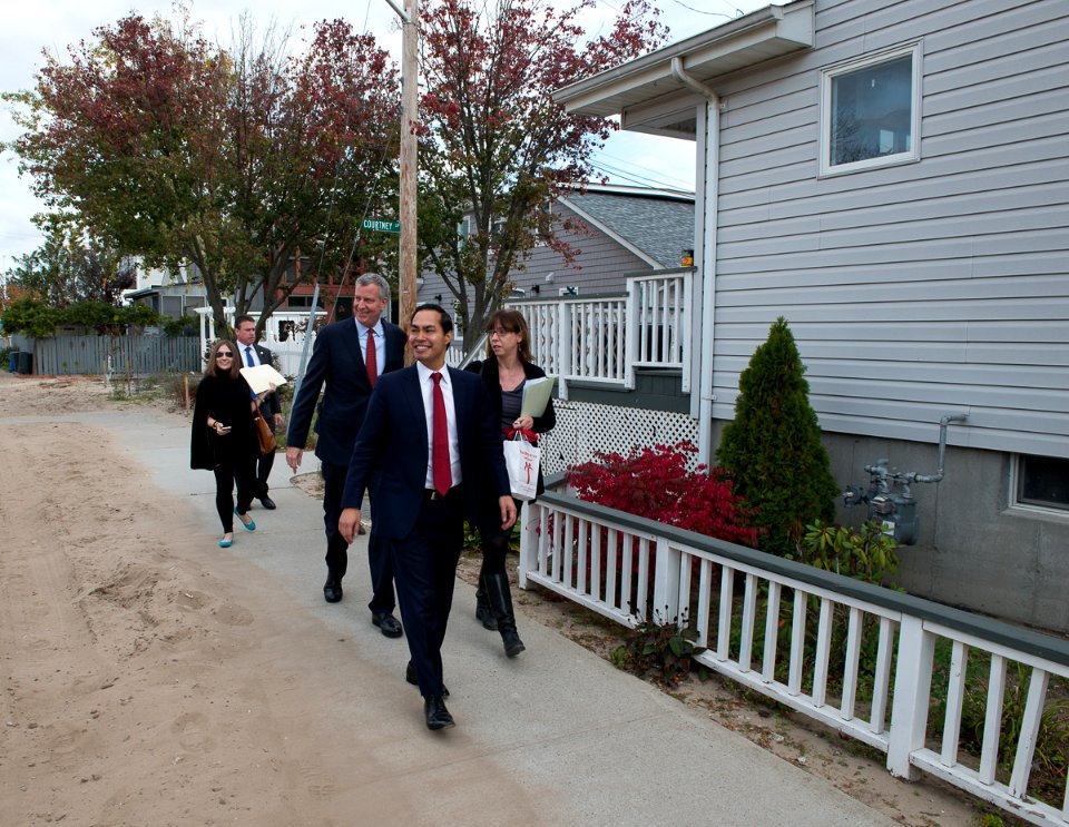 Secretary Castro Visits Breezy Point, New York (22534554672)