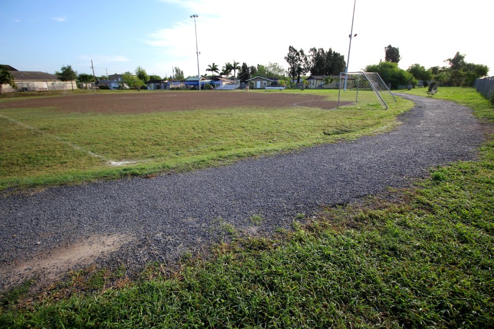 Secretary Castro visits Brownsville Texas (15845155786)
