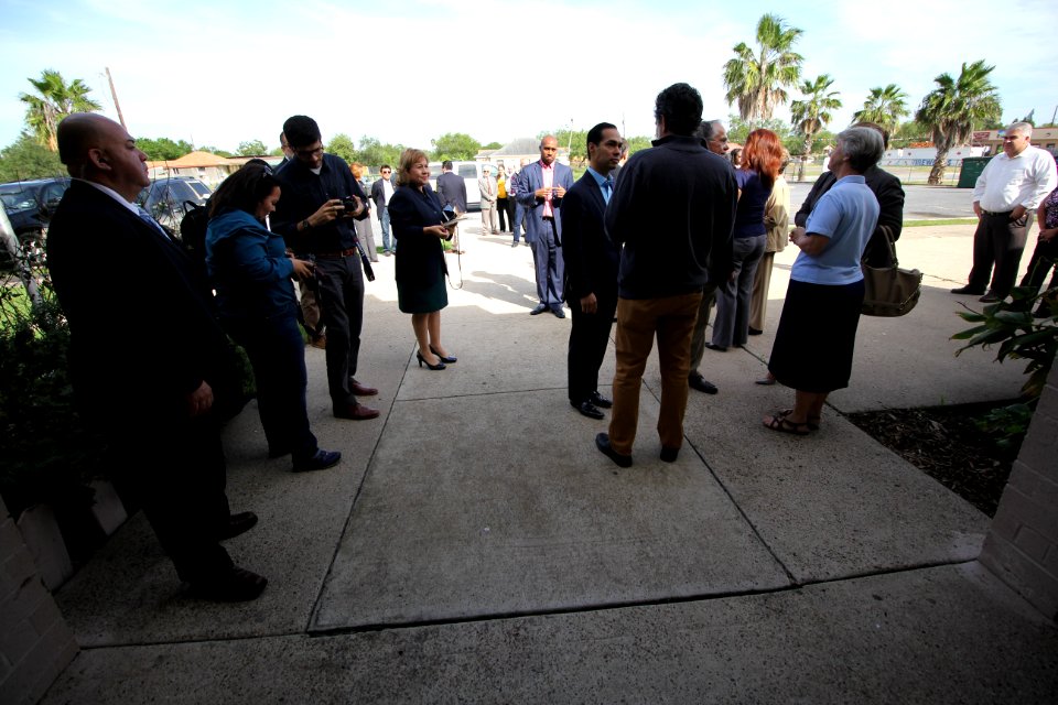 Secretary Castro visits Brownsville Texas (15870929005)