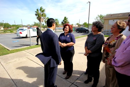 Secretary Castro visits Brownsville Texas (15870303022)