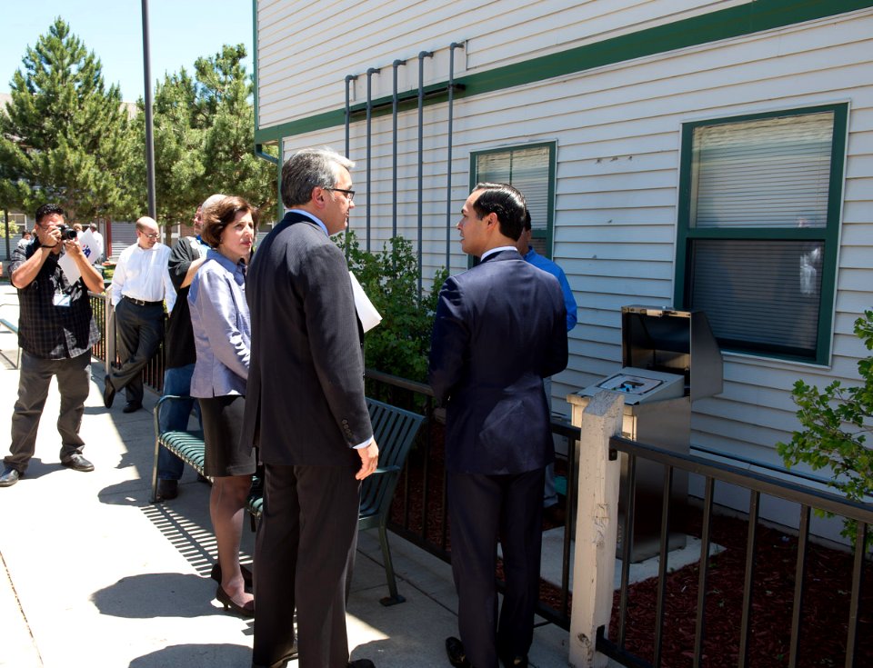 Secretary Castro Visits Denver, Co. (18679797666)