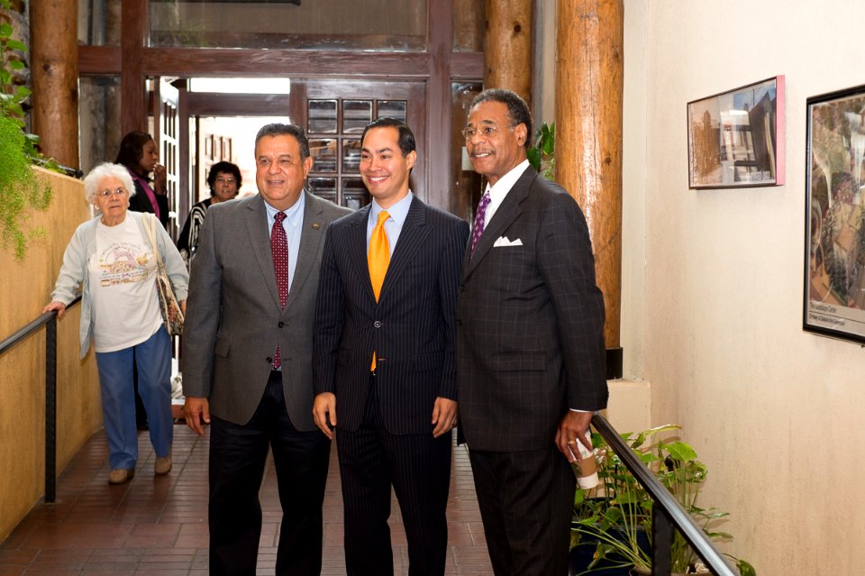 Secretary Castro Visits Kansas City Area (17582256194)