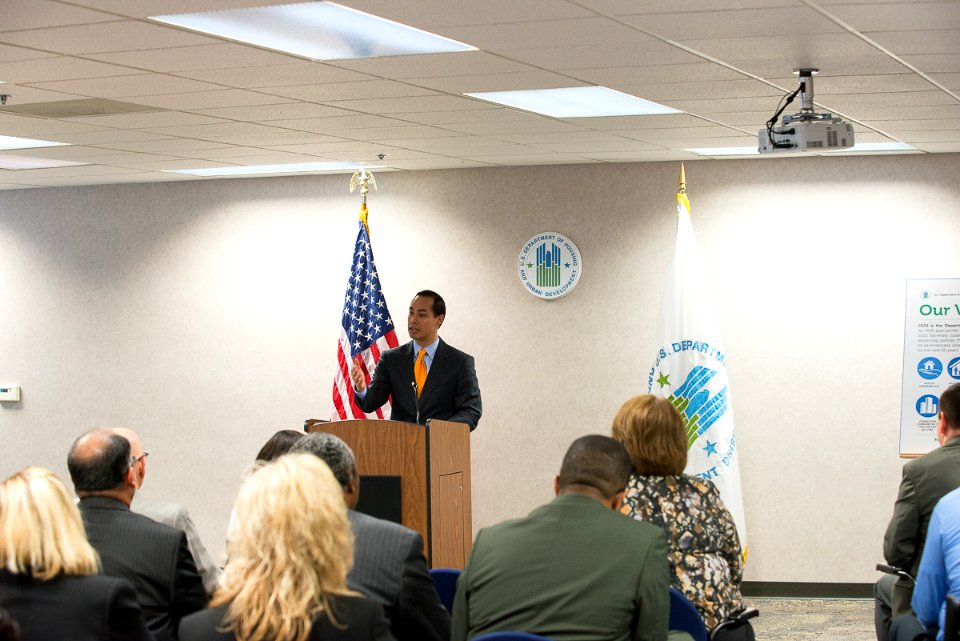 Secretary Castro Visits Kansas City Area (17722055504)