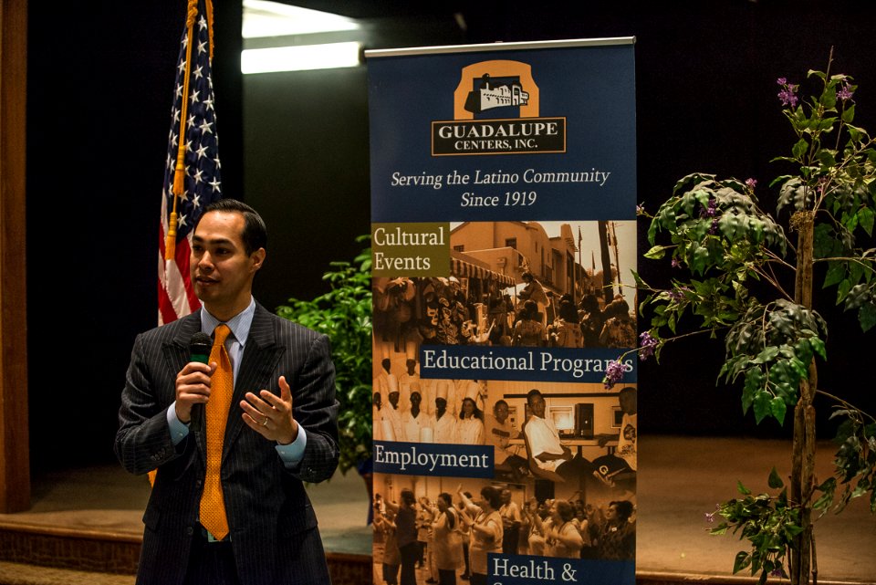 Secretary Castro Visits Kansas City Area (17582242844)