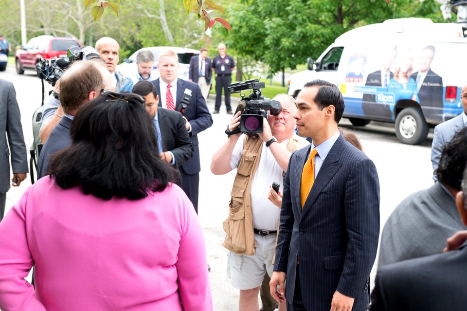 Secretary Castro Visits Kansas City Area (17582253254)