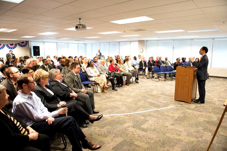 Secretary Castro Visits Kansas City Area (18017003858)