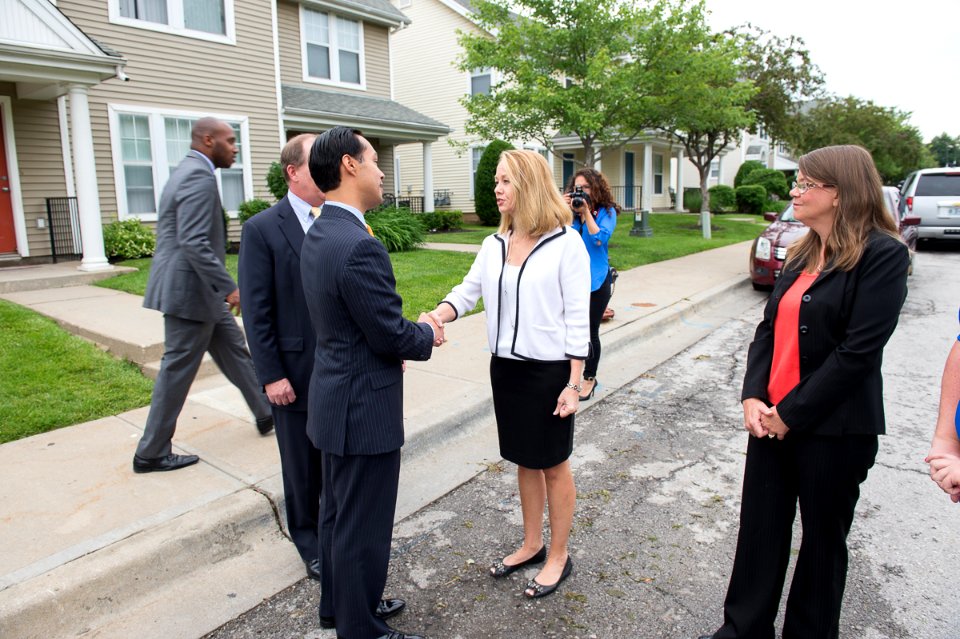 Secretary Castro Visits Kansas City Area (18156822108)