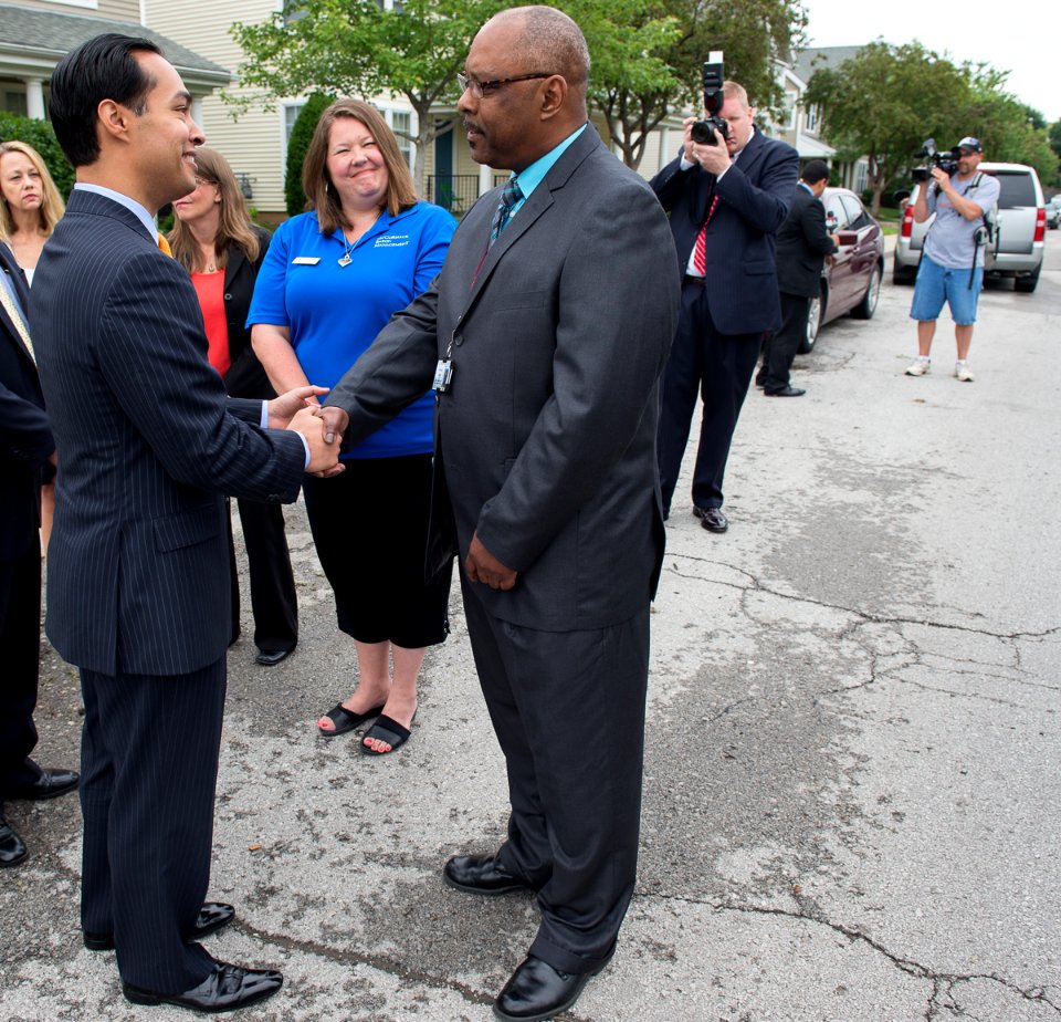 Secretary Castro Visits Kansas City Area (18156820378)