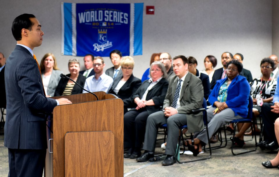 Secretary Castro Visits Kansas City Area (18156827168)