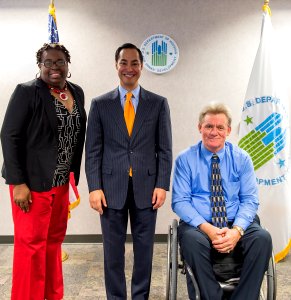 Secretary Castro Visits Kansas City Area (18156937400)