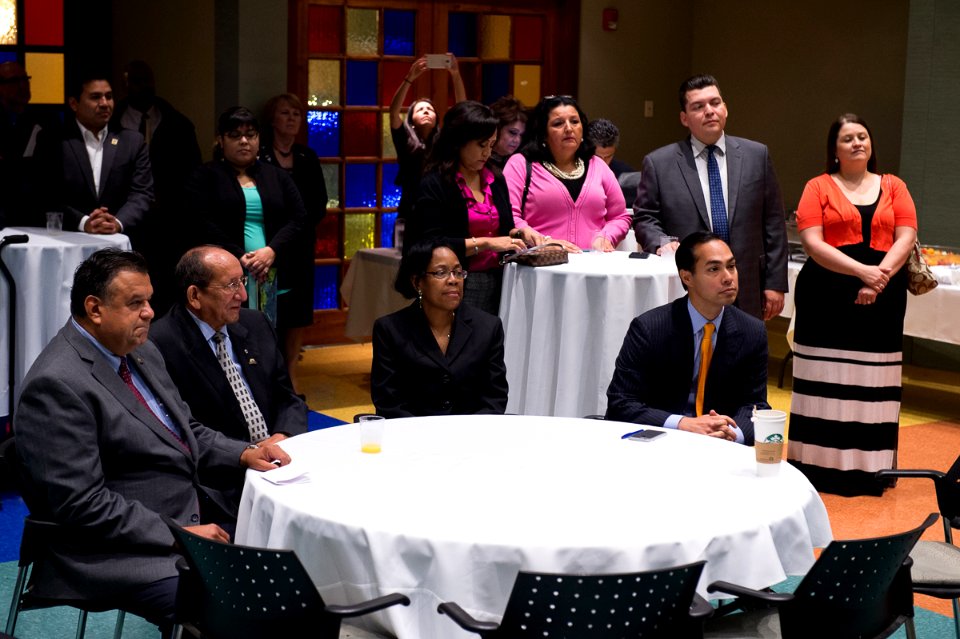 Secretary Castro Visits Kansas City Area (18158499729)