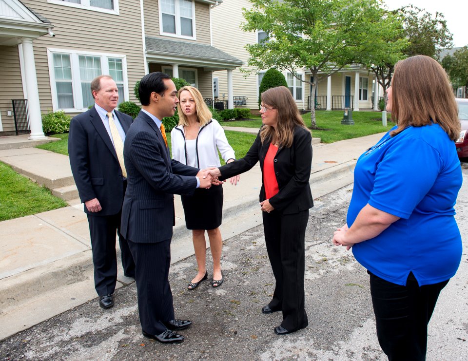 Secretary Castro Visits Kansas City Area (18156821148)