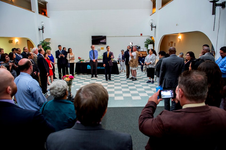 Secretary Castro Visits Kansas City Area (18344682785)