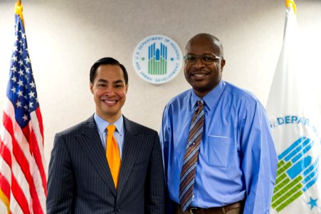 Secretary Castro Visits Kansas City Area (18344689945)