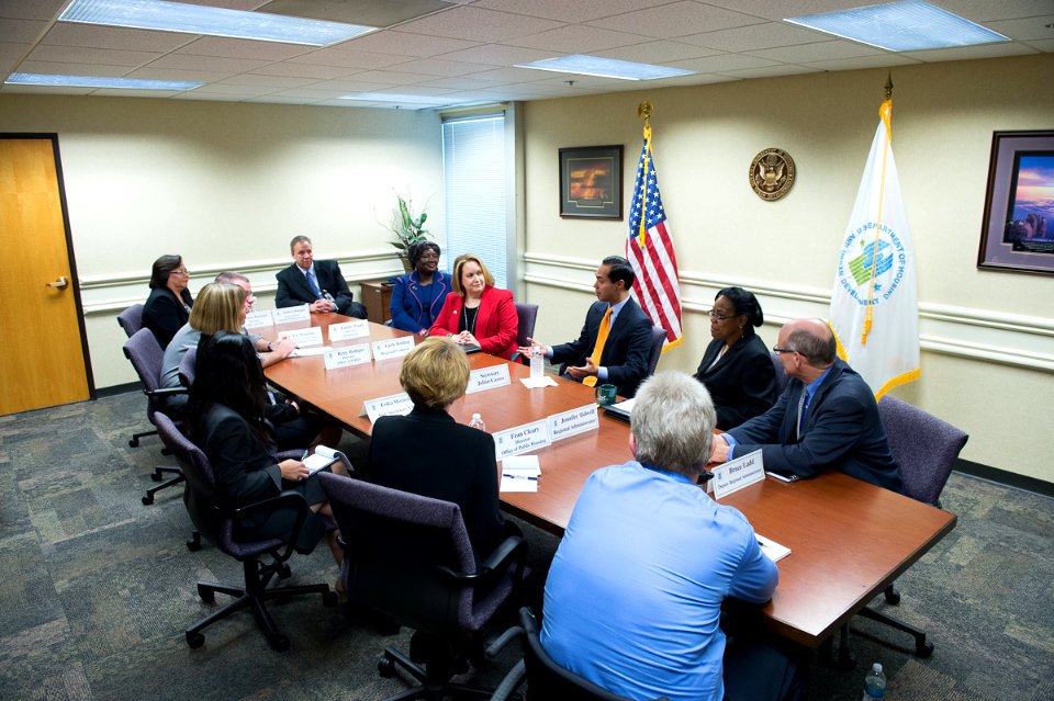 Secretary Castro Visits Kansas City Area (18340671082)
