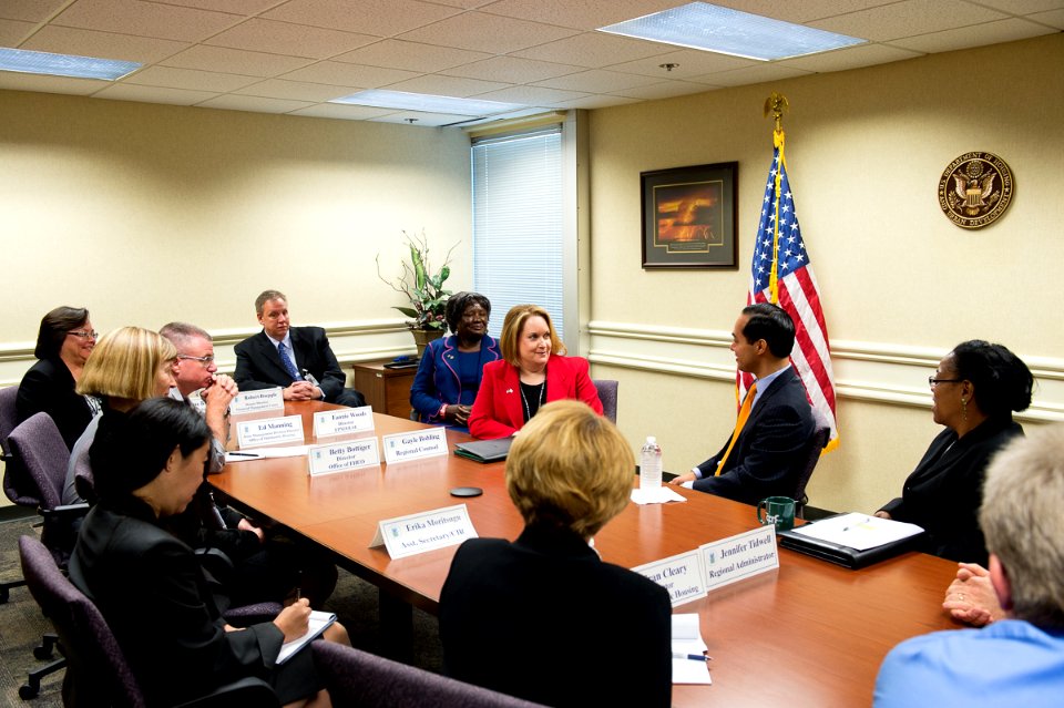 Secretary Castro Visits Kansas City Area (18344681395)