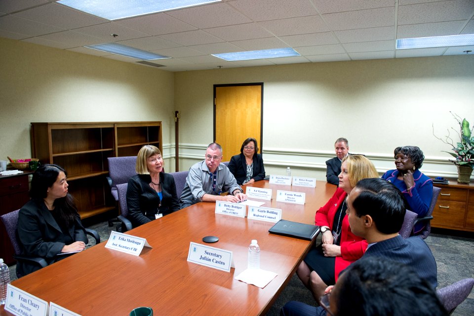 Secretary Castro Visits Kansas City Area (18346156781)