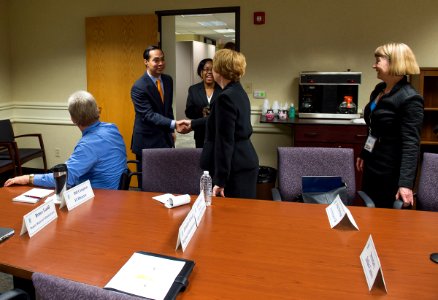 Secretary Castro Visits Kansas City Area (18346158161)