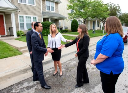 Secretary Castro Visits Kansas City Area (18344685965)