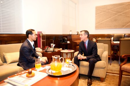 Secretary Castro Visits L.A. (16307159037)