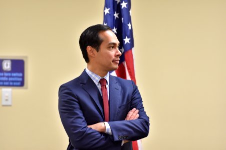 Secretary Castro Visits Louisville, KY (15728209163)
