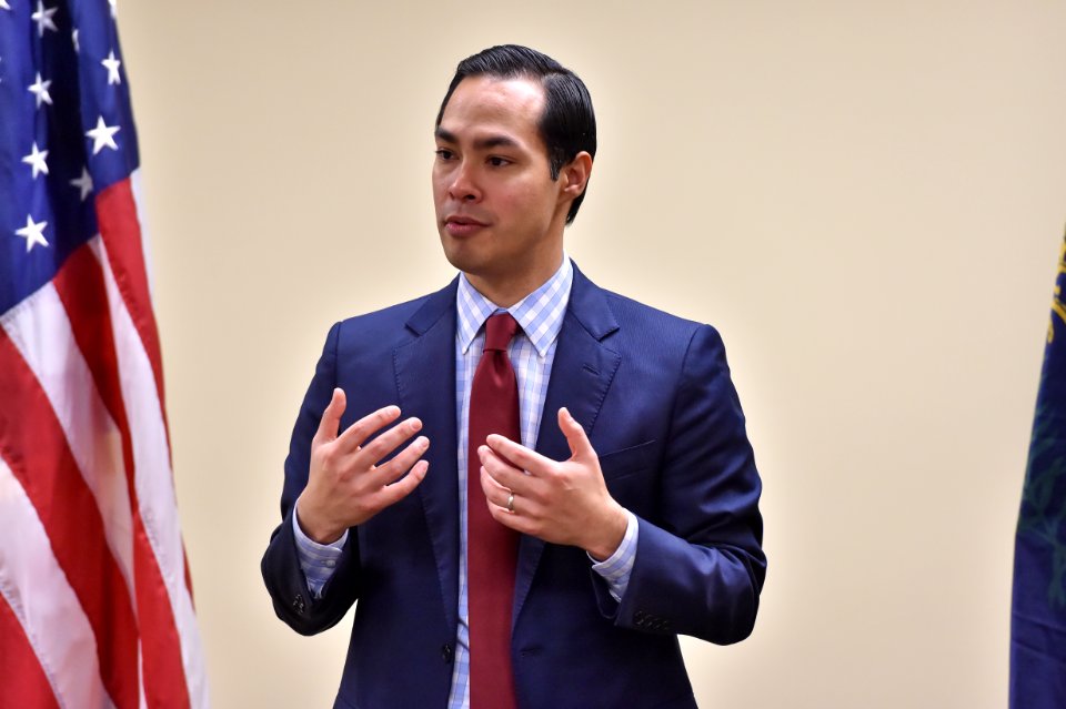 Secretary Castro Visits Louisville, KY (15725728784)