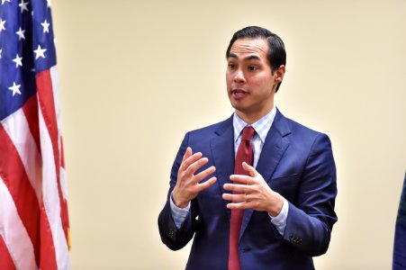 Secretary Castro Visits Louisville, KY (16160790630)