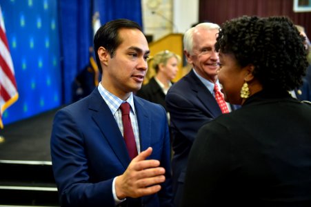 Secretary Castro Visits Louisville, KY (16160565578)