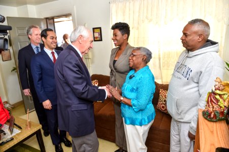 Secretary Castro Visits Louisville, KY (15725737724)